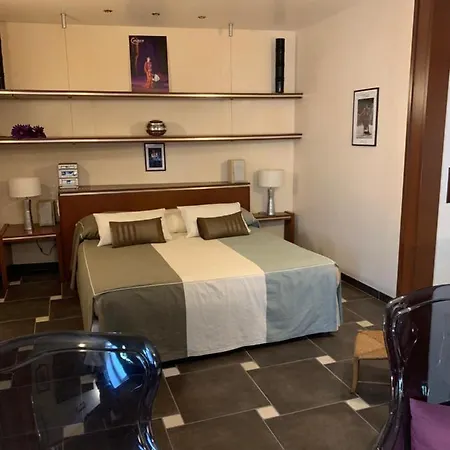 Véritable D'hotel!